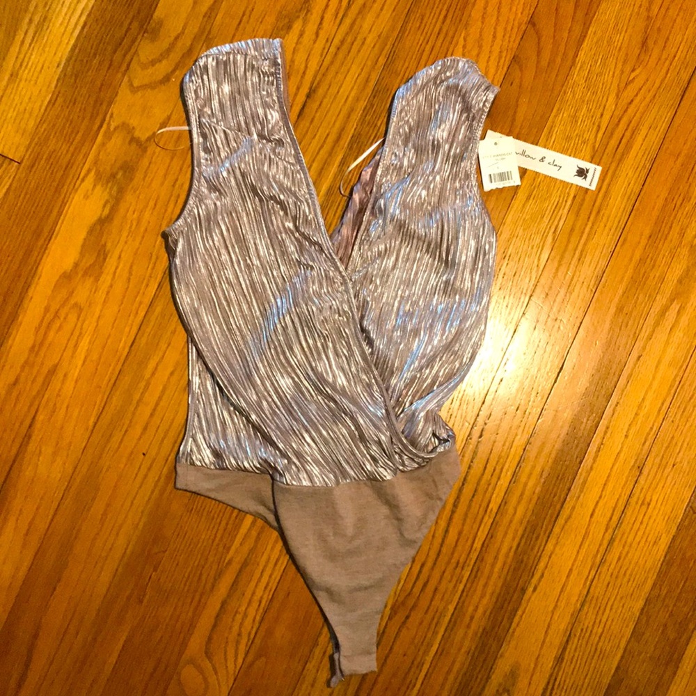 Willow & Clay Metallic Body Suit